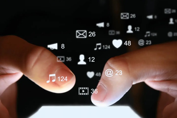 Growth & Engagement Growth & Engagement